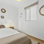 Апартаменти Vivi Homes - Montesol - Terrace - Jacuzzi - Sea View *
