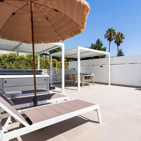 Vivi Homes - Montesol - Terrace - Jacuzzi - Sea View Lägenhet *